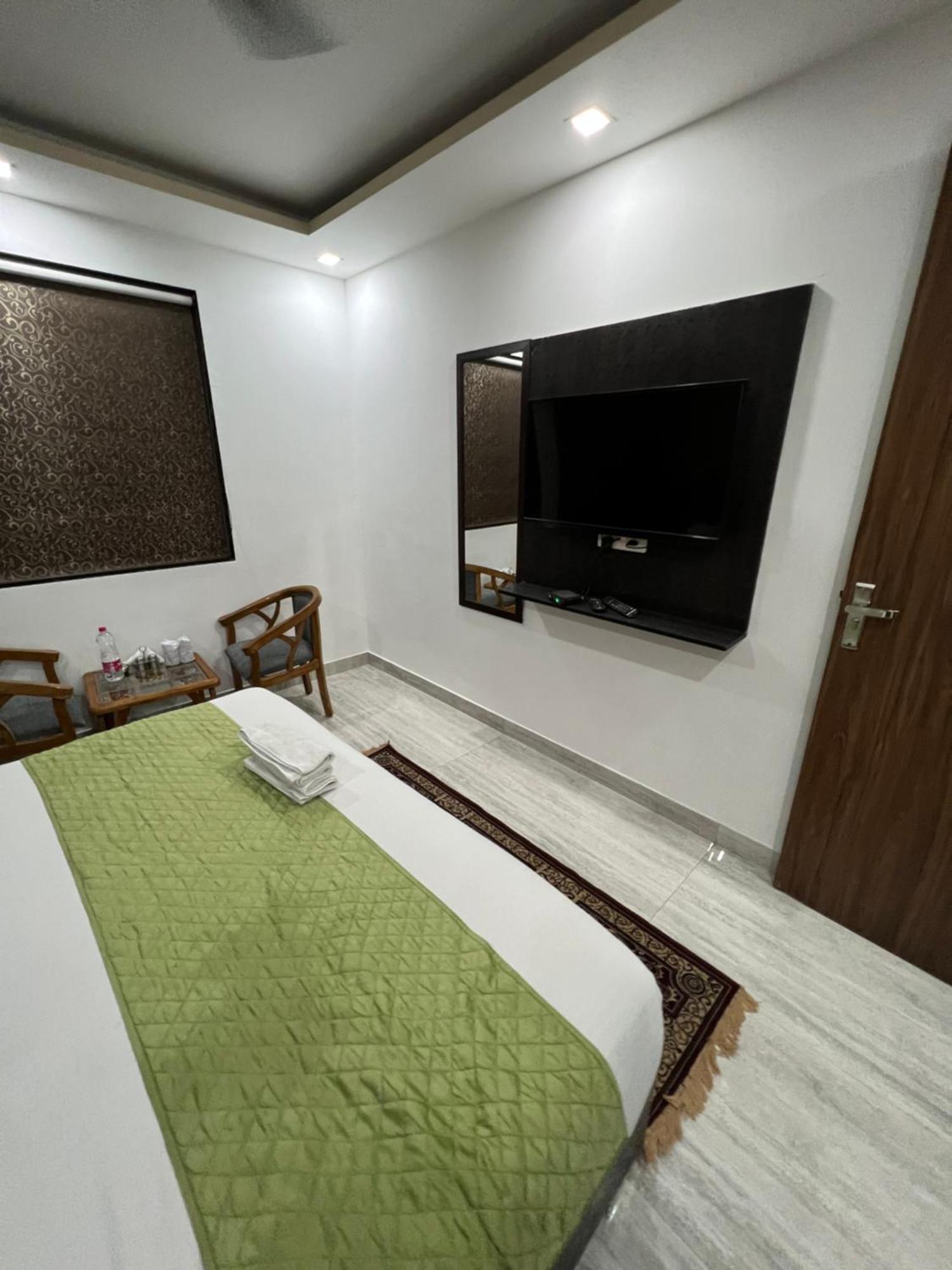 Hotel Royal Inn Igi نيودلهي المظهر الخارجي الصورة