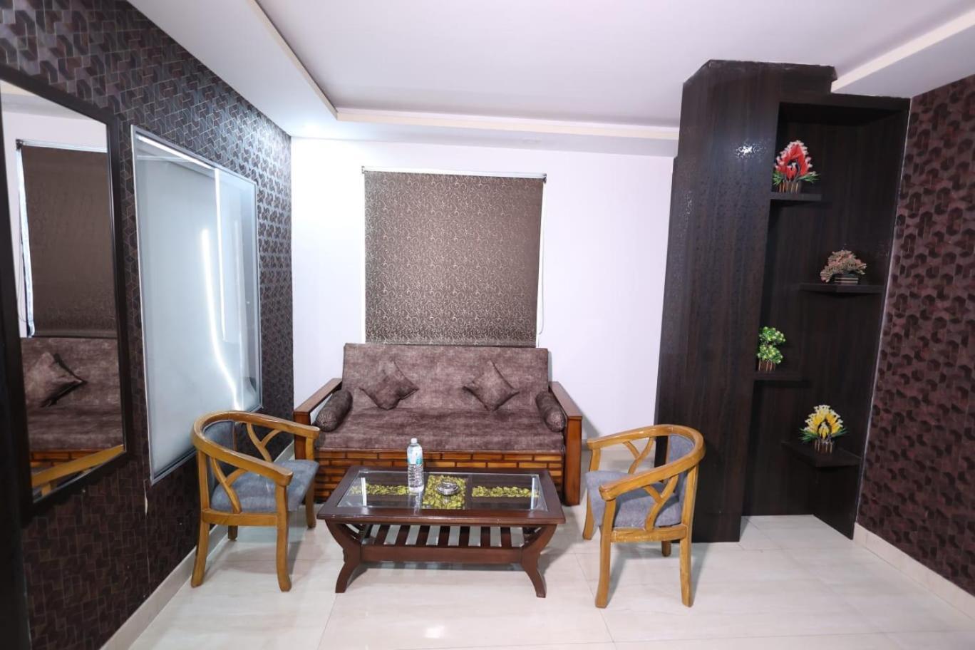Hotel Royal Inn Igi نيودلهي المظهر الخارجي الصورة
